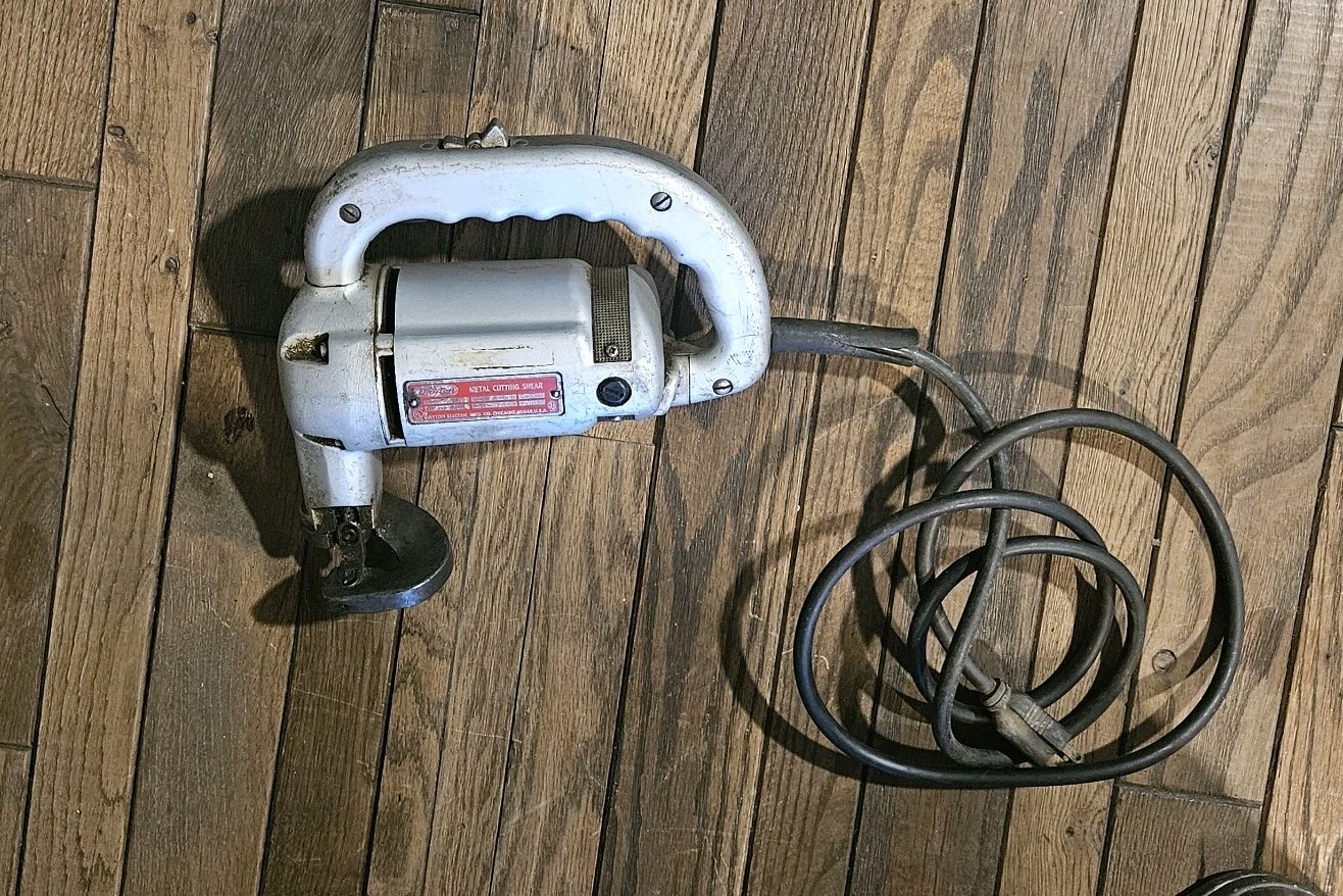 Dayton Nibbler 2Z418 Heavy Duty Vintage Cutting Shear 3750 SPM 125V Dayton Nibbler 2Z418 Heavy Duty Vintage Cutting Shear 3750 SPM 125V