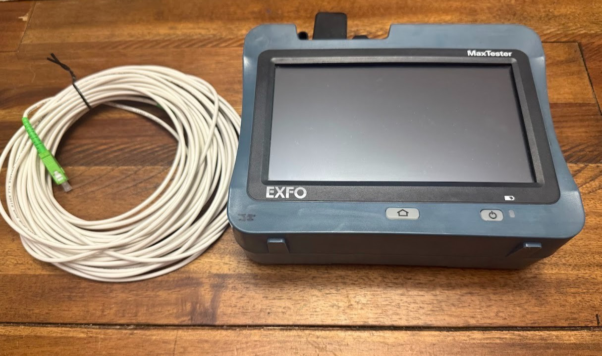 EXFO MaxTester 715B IOLM IADV EXFO MaxTester 715B IOLM IADV