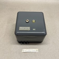 HONEYWELL R4795D1002 Protectorelay Primary Control  picture