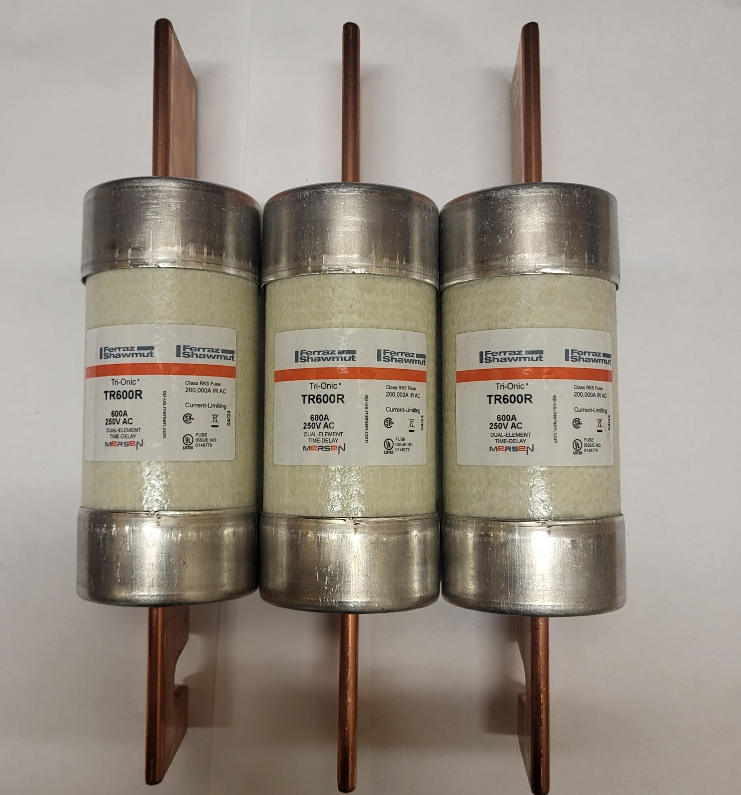 Mersen TR600R 600 Amp 250 Volt Dual Element Class RK5 Fuse (1) Mersen TR600R 600 Amp 250 Volt Dual Element Class RK5 Fuse (1)
