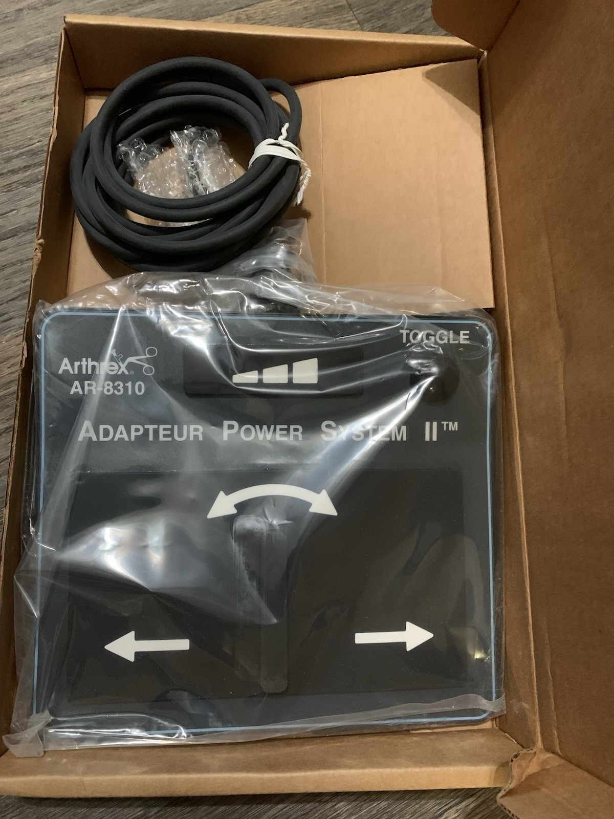 AR-8310 : ARTHREX APS II FOOTSWITCH, STANDARD- Brand New- Open box- Never Used. AR-8310 : ARTHREX APS II FOOTSWITCH, STANDARD- Brand New- Open box- Never Used.