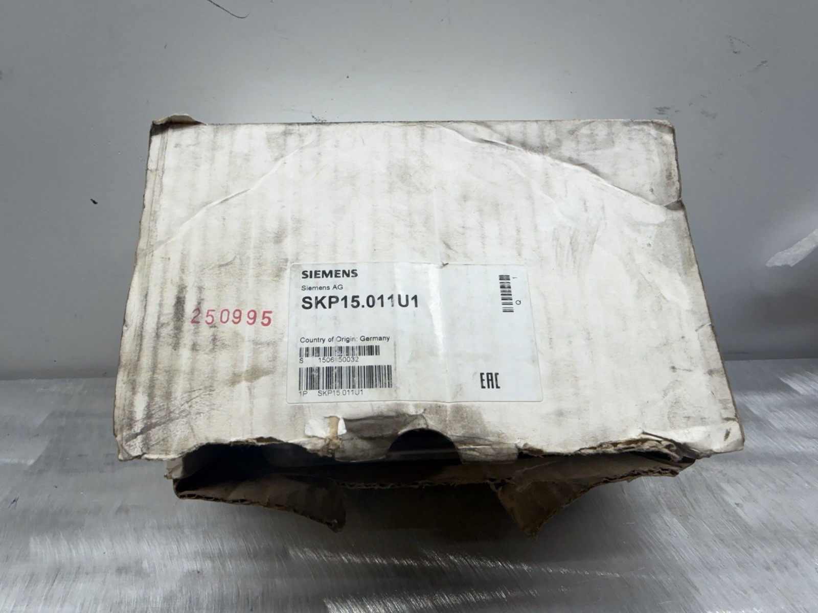Lot Of 2 Siemens Combustion SKP15.011U1 Actuator 120V w/ Proof of Closure Switch Lot Of 2 Siemens Combustion SKP15.011U1 Actuator 120V w/ Proof of Closure Switch