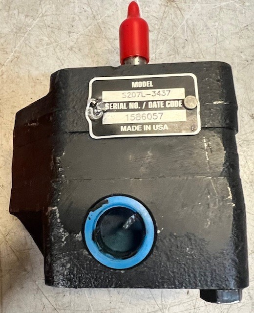Concentric/Haldex Hydraulic Gear Pump Model S207L-3437 | 1586057 Concentric/Haldex Hydraulic Gear Pump Model S207L-3437 | 1586057