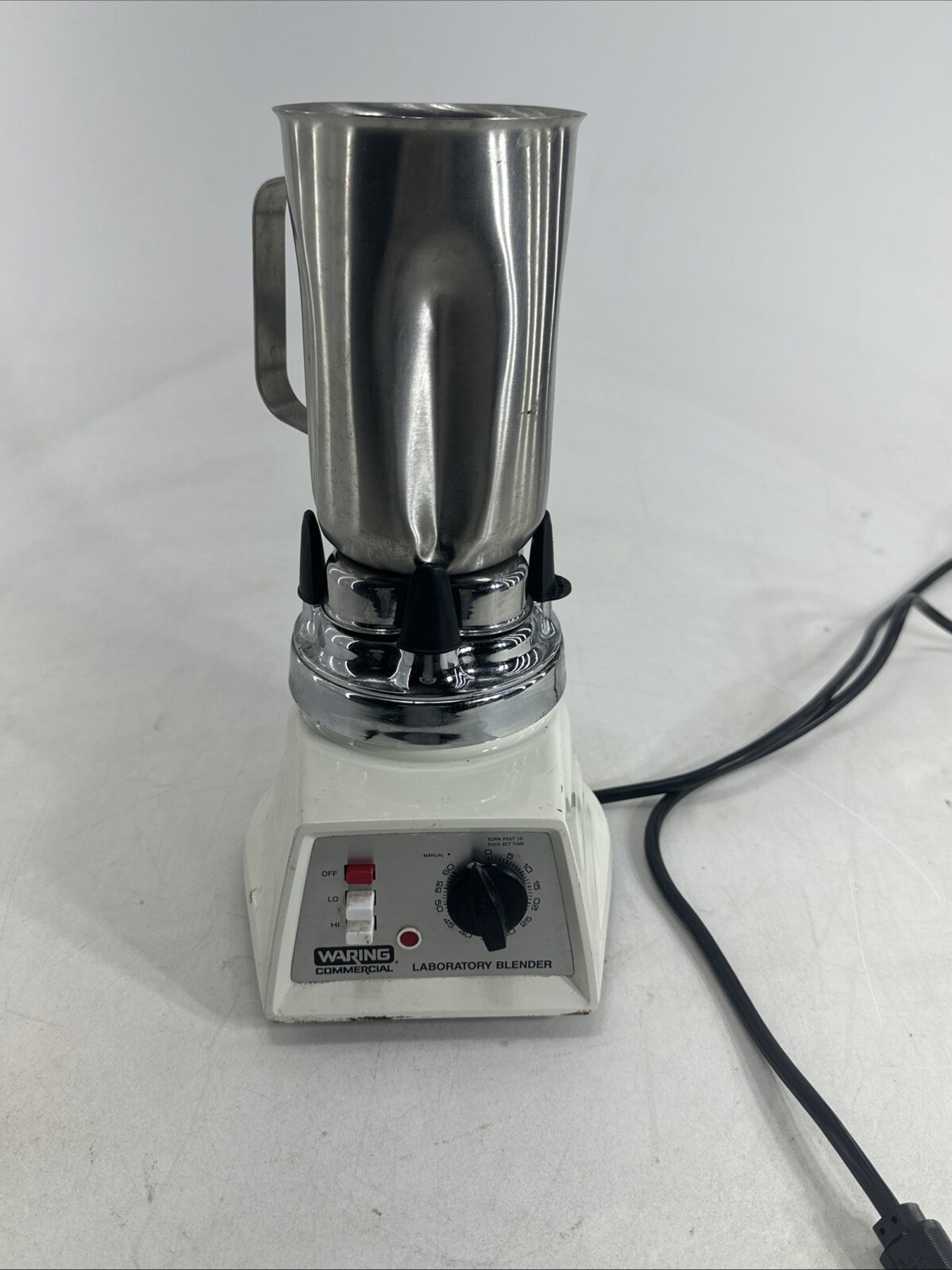 Waring Lab Blender with Jacketed Vessel / Blending Cup No lid Waring Lab Blender with Jacketed Vessel / Blending Cup No lid