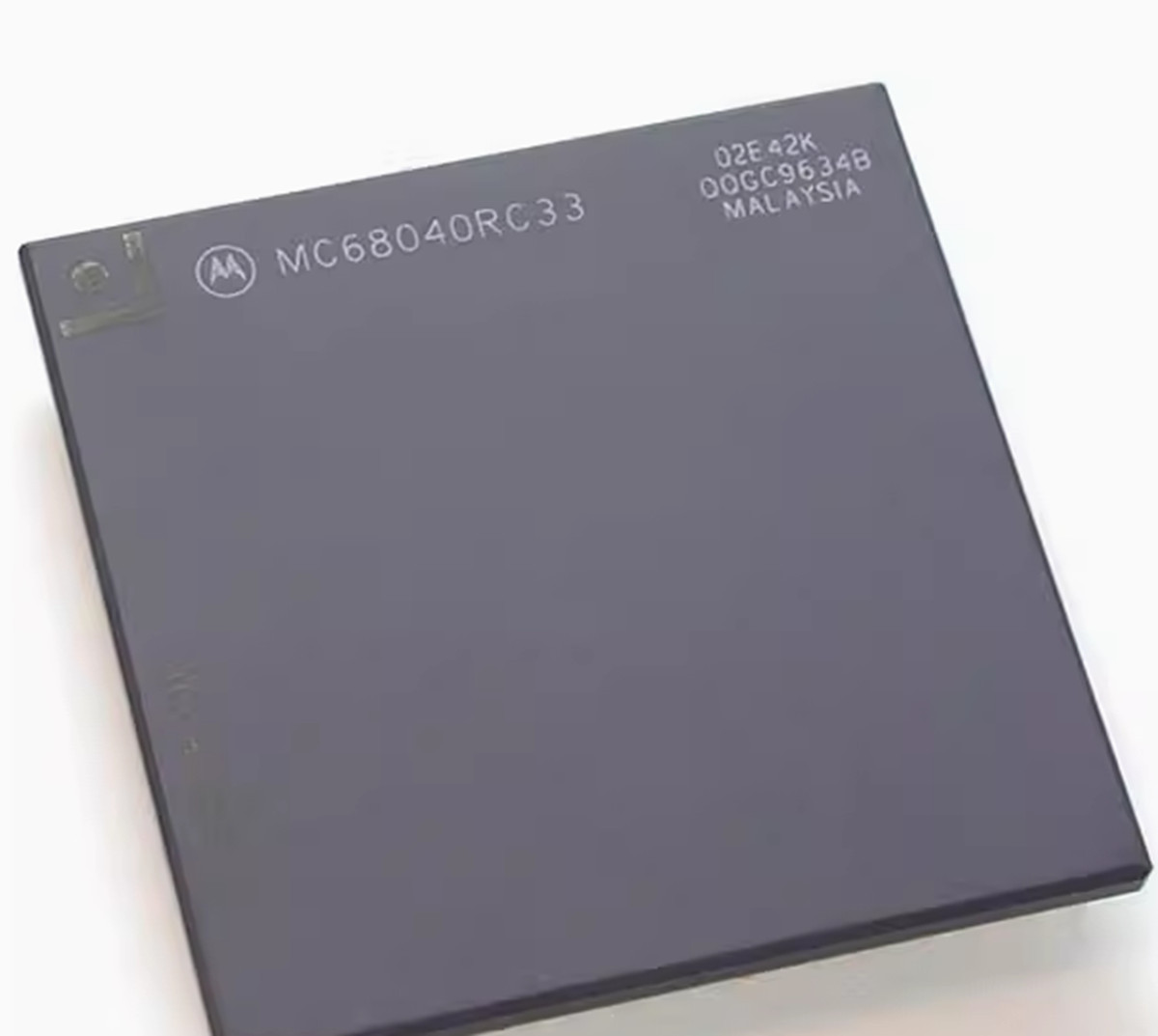 NEW MOTOROLA MC68040RC33 Microprocessor NEW MOTOROLA MC68040RC33 Microprocessor