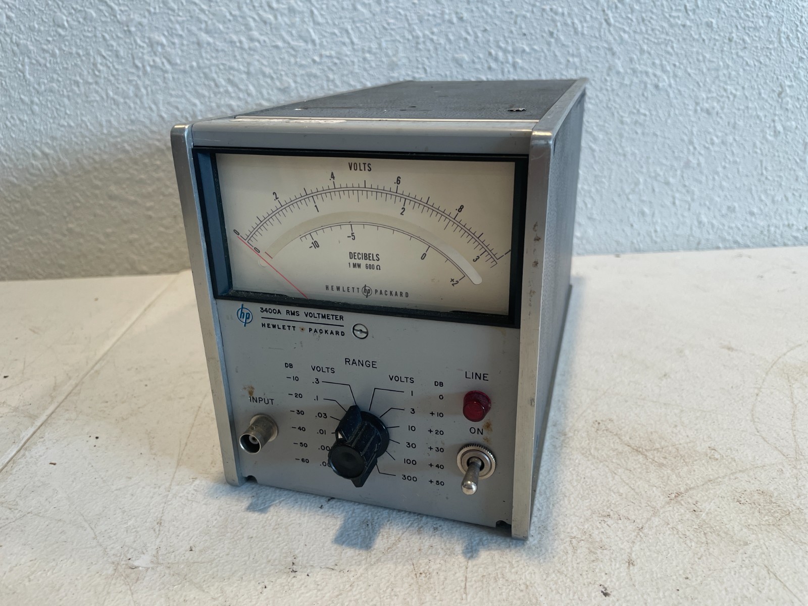 Hewlett-Packard 3400A RMS Voltmeter