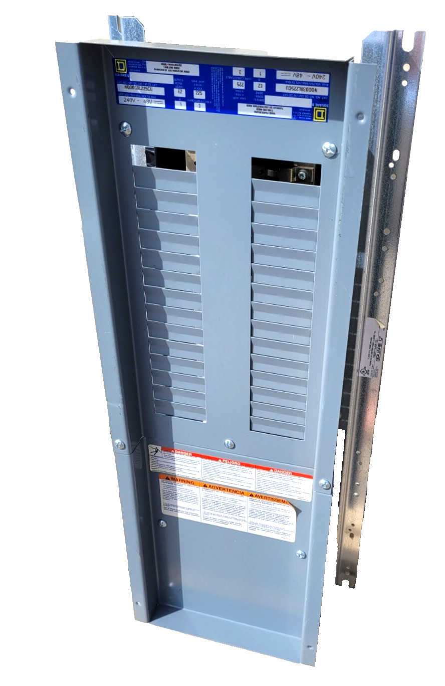 NQOD39L225CU Square D 30 Circuit Poles 240V 1Ø 3 Wire PanelBoard Interior NQOD39L225CU Square D 30 Circuit Poles 240V 1Ø 3 Wire PanelBoard Interior