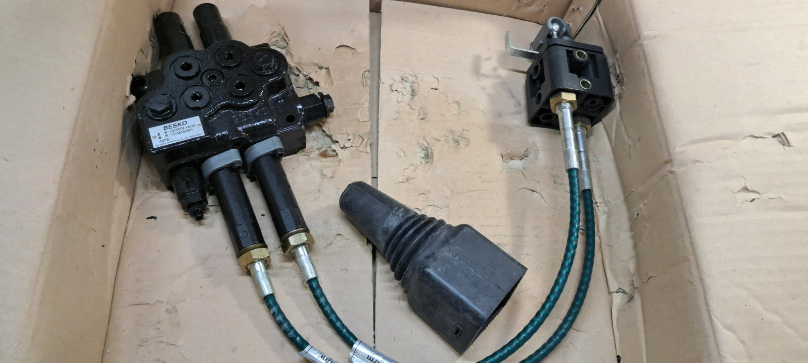 TYM tractor VALVE Set, Joystick(Dukin) - 15155162501 TYM tractor VALVE Set, Joystick(Dukin) - 15155162501