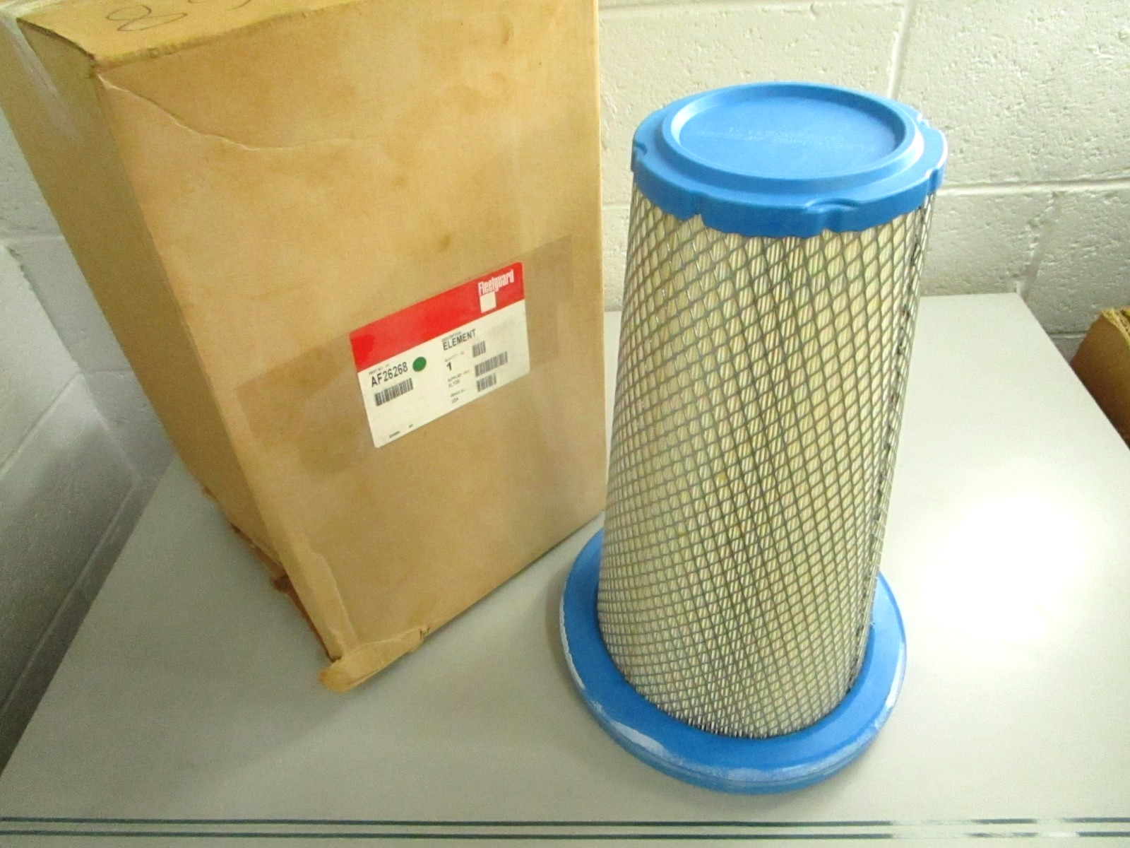 Fleetguard AF26268 NEW Air Filter Secondary NOS International Transtar 8600 0820 Fleetguard AF26268 NEW Air Filter Secondary NOS International Transtar 8600 0820