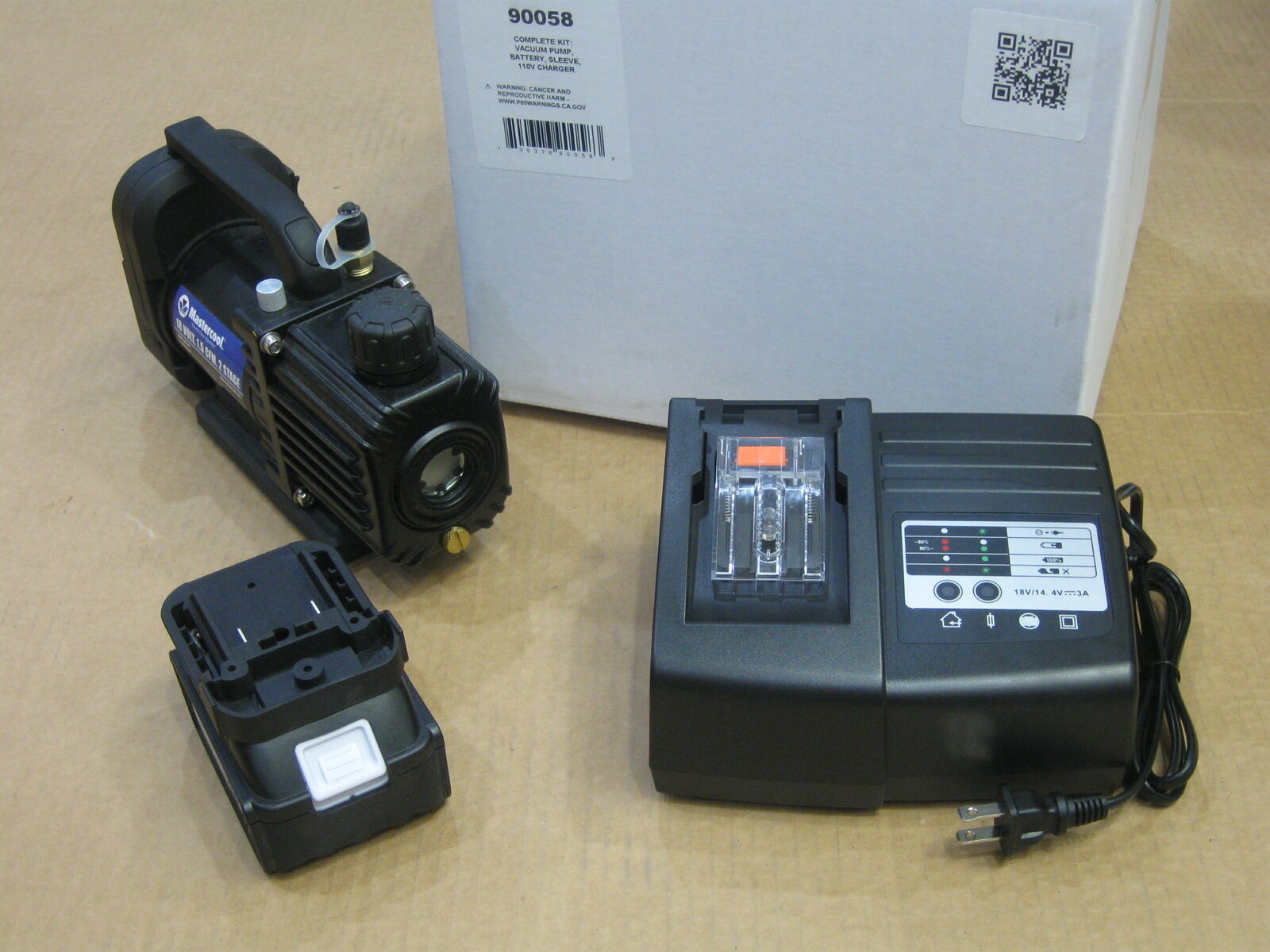 MasterCool 18 Volt Cordless Vacuum Pump 1.5 CFM Kit 90058