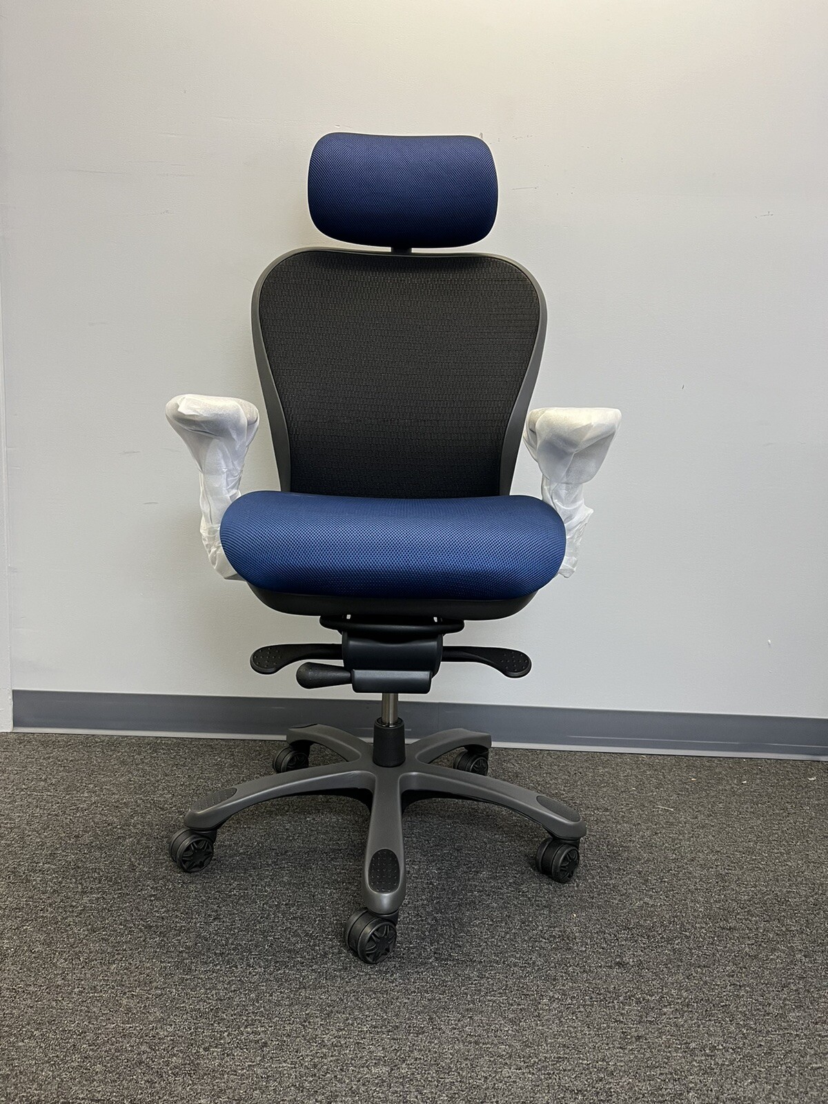Nightingale CXO 6200 Memory Foam, New Headrest, Lumbar Support Ergo Office Chair Nightingale CXO 6200 Memory Foam, New Headrest, Lumbar Support Ergo Office Chair