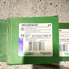 Lot 4 Square D QO120PAFGF AFCI/GFCI Circuit Breaker 20A 1P 120V Test Button picture