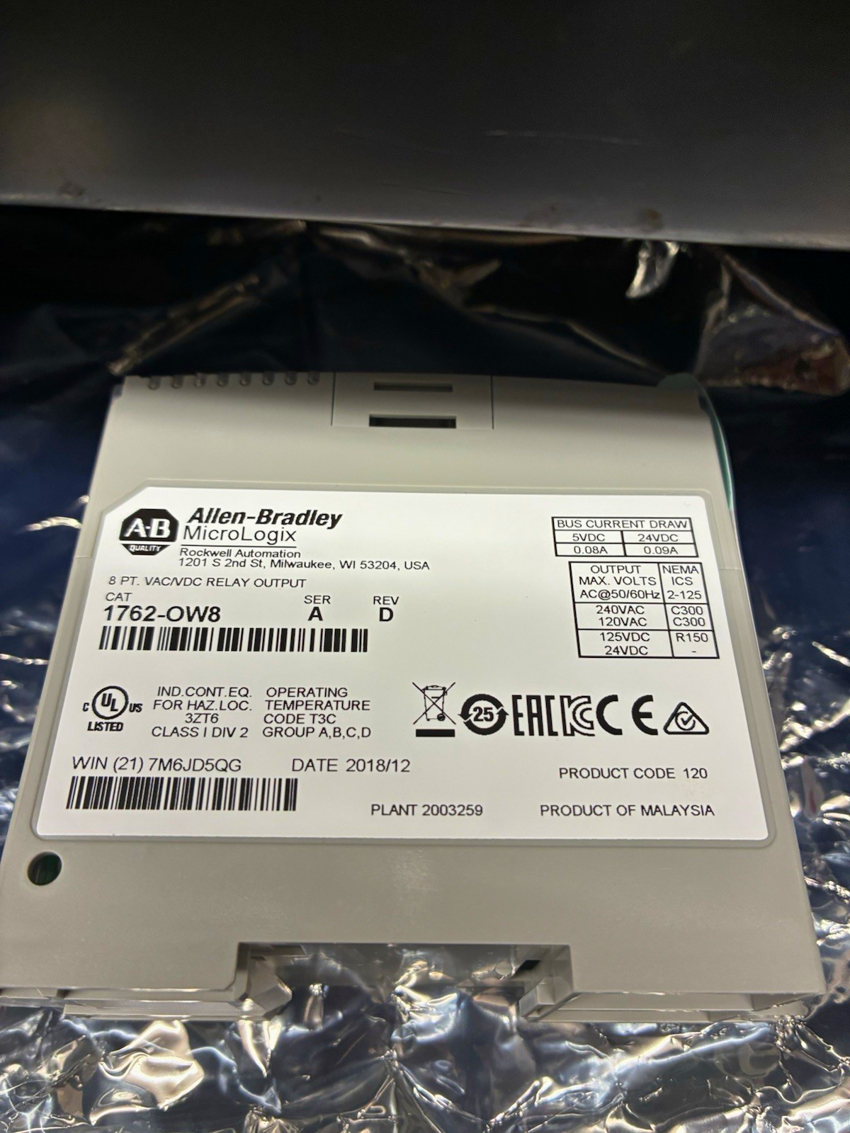 Allen-Bradley MicroLogix 1762-OW8 Digital PLC 8-Point Relay Output Module Allen-Bradley MicroLogix 1762-OW8 Digital PLC 8-Point Relay Output Module