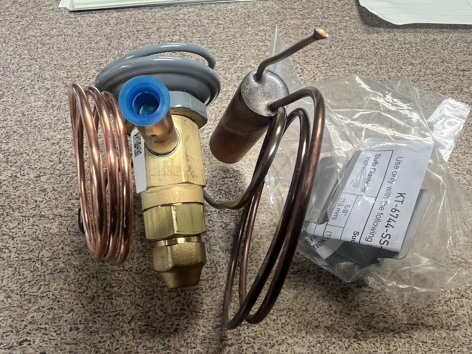 PARKER SPORLAN BBIZE-1/2-GA-B15 THERMOSTATIC EXPANSION VALVE PARKER SPORLAN BBIZE-1/2-GA-B15 THERMOSTATIC EXPANSION VALVE