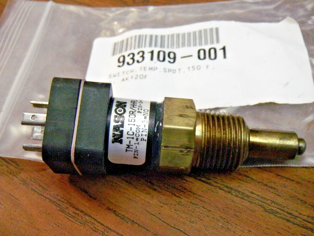Nason TM-1C-150R/HHAU Temperature Sensor Switch SPDT 150 Deg F Nason TM-1C-150R/HHAU Temperature Sensor Switch SPDT 150 Deg F