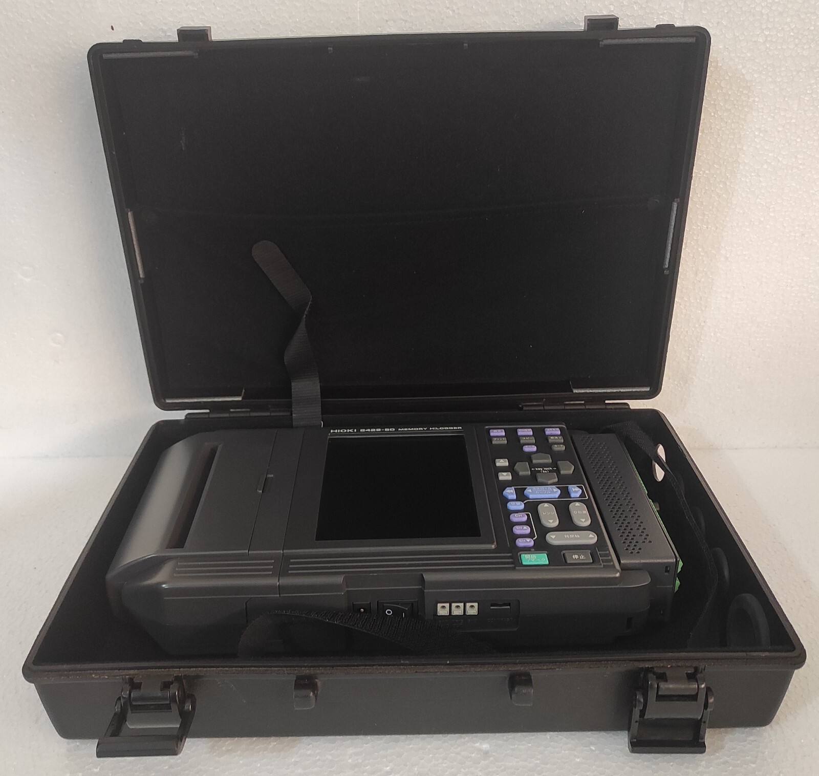 HIOKI 8422-50 MEMORY HILOGGER (DATA LOGGER) 32-CHANNEL UNIT