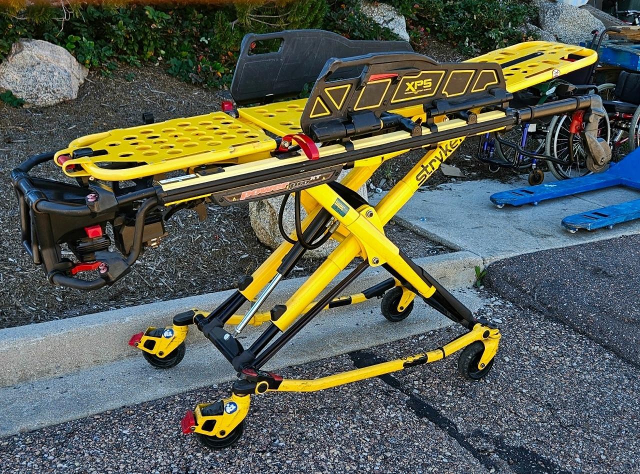 STRYKER POWER PRO XT STRETCHER EMS GURNEY STRYKER POWER PRO XT STRETCHER EMS GURNEY