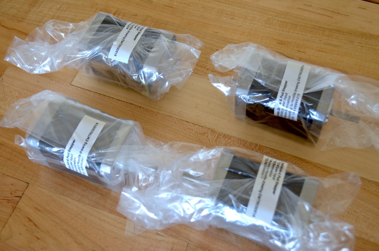 New (Lot of 4) JEVO Honlite Nema17 High-Torque Stepper Stepping Motor EMTR03051A New (Lot of 4) JEVO Honlite Nema17 High-Torque Stepper Stepping Motor EMTR03051A