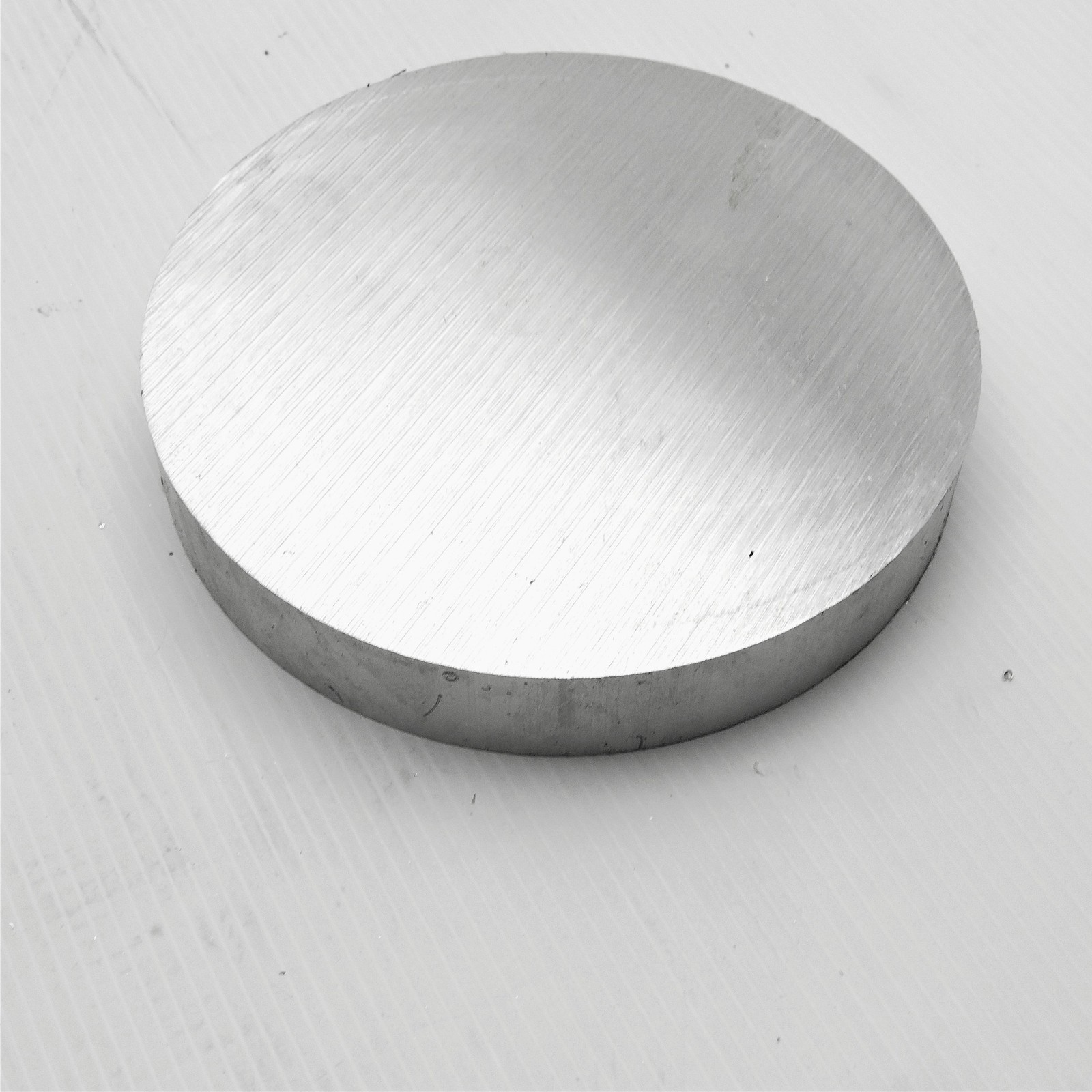 5.25 Diameter Aluminum Round Bar DISC 6061 T6511 Length 2.5 inch qty  1 SKU9144