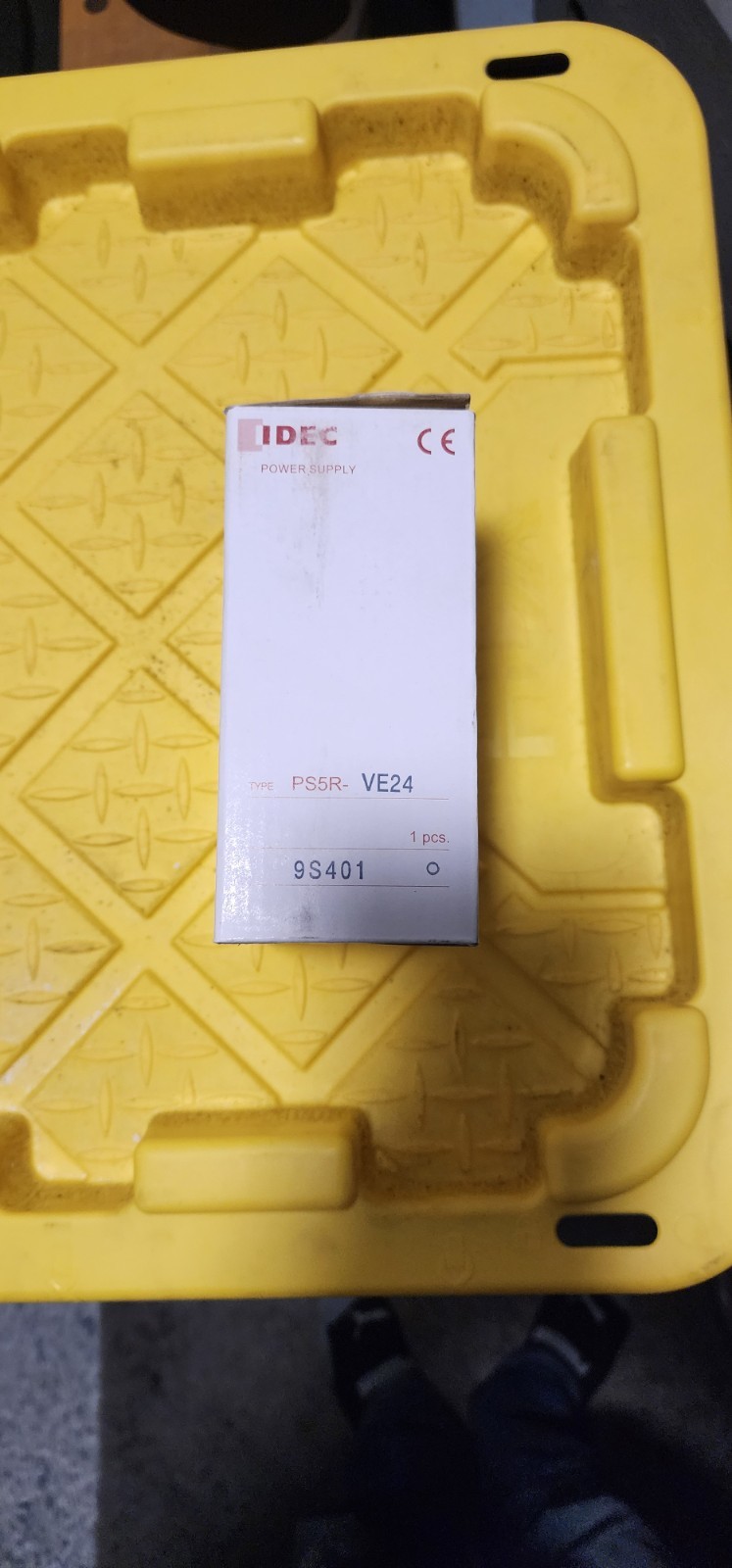 IDEC Corporation PS5R-VE24 Switching Power Supply IDEC Corporation PS5R-VE24 Switching Power Supply