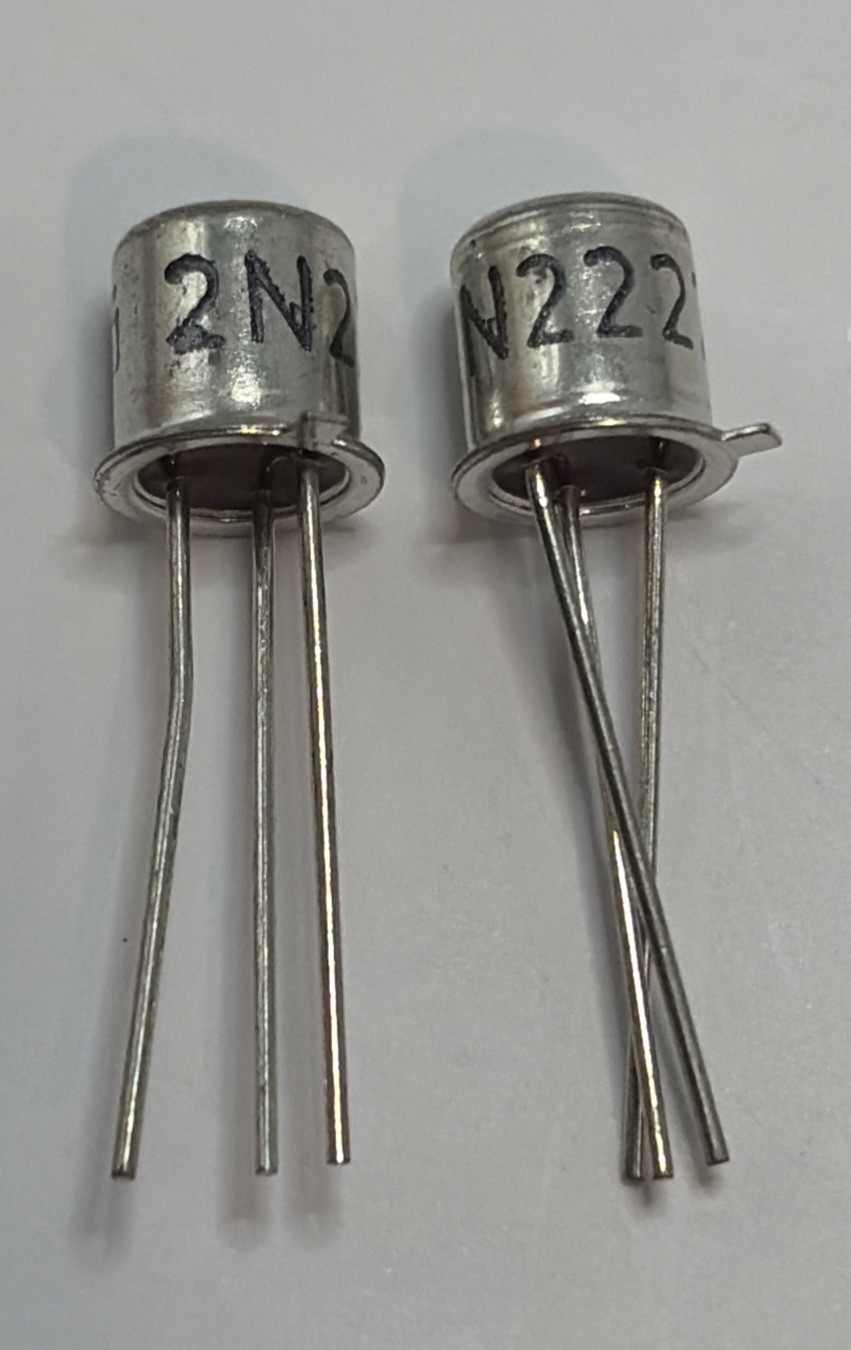 2N2222A Genuine TI TO-18 Transistor Factory Original New Old Stock X 2 2N2222A Genuine TI TO-18 Transistor Factory Original New Old Stock X 2