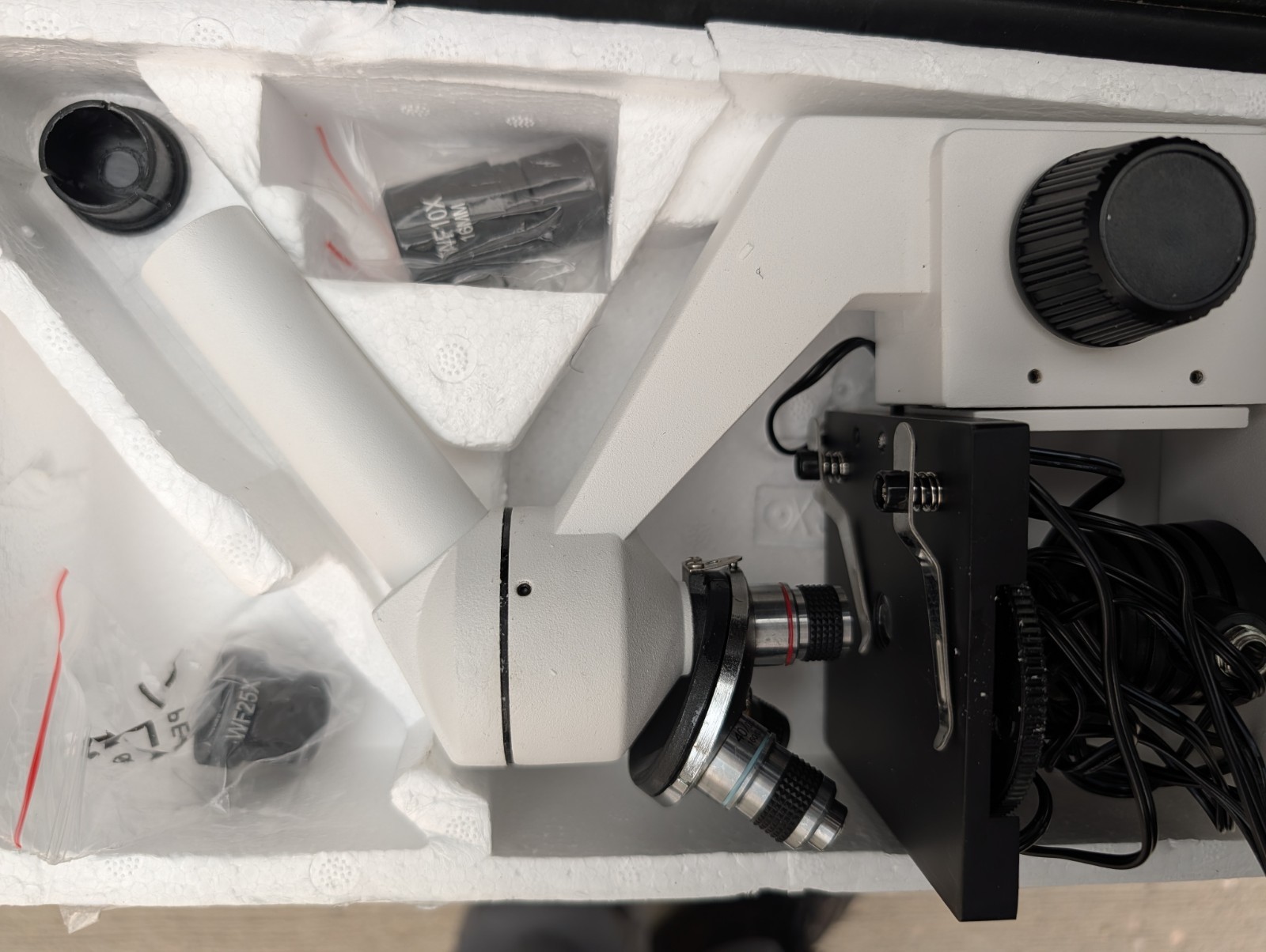 AmScope M162C-2L-PB10 40x-1000x Dual Light Glass Monocular Student Microscope AmScope M162C-2L-PB10 40x-1000x Dual Light Glass Monocular Student Microscope