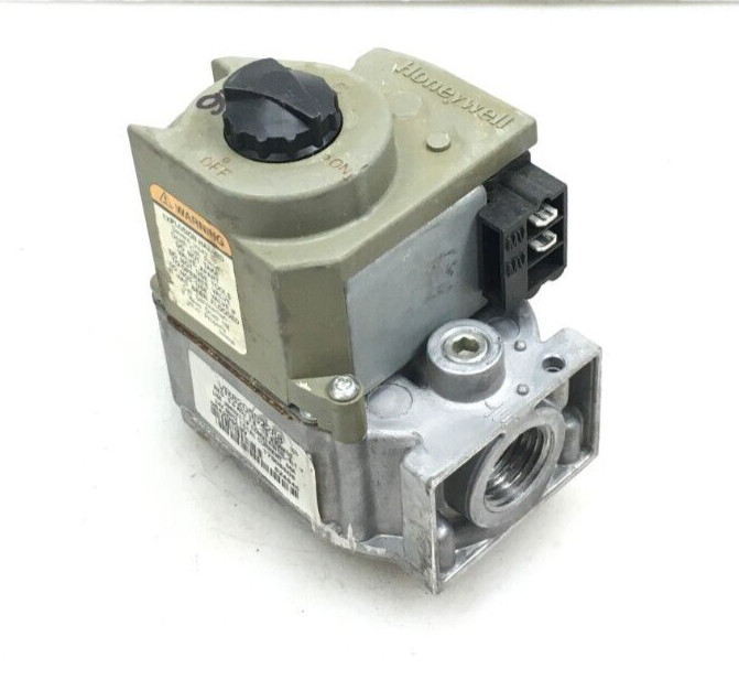 Honeywell VR8205S2288 Furnace Gas Valve in and out 1/2 Honeywell VR8205S2288 Furnace Gas Valve in and out 1/2