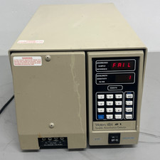 Waters 484 Tunable Absorbance Detector — Powers On, For Parts or Repair picture