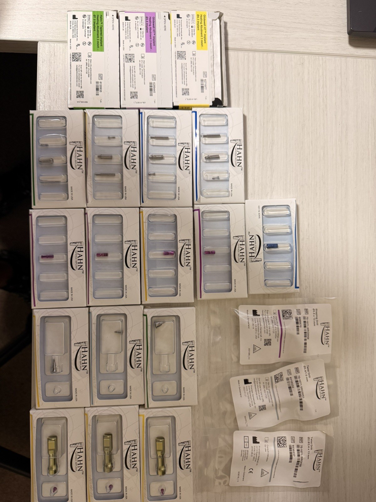 Hahn Tapered Implants and parts lot, healing abutments, temporary , analogs Hahn Tapered Implants and parts lot, healing abutments, temporary , analogs