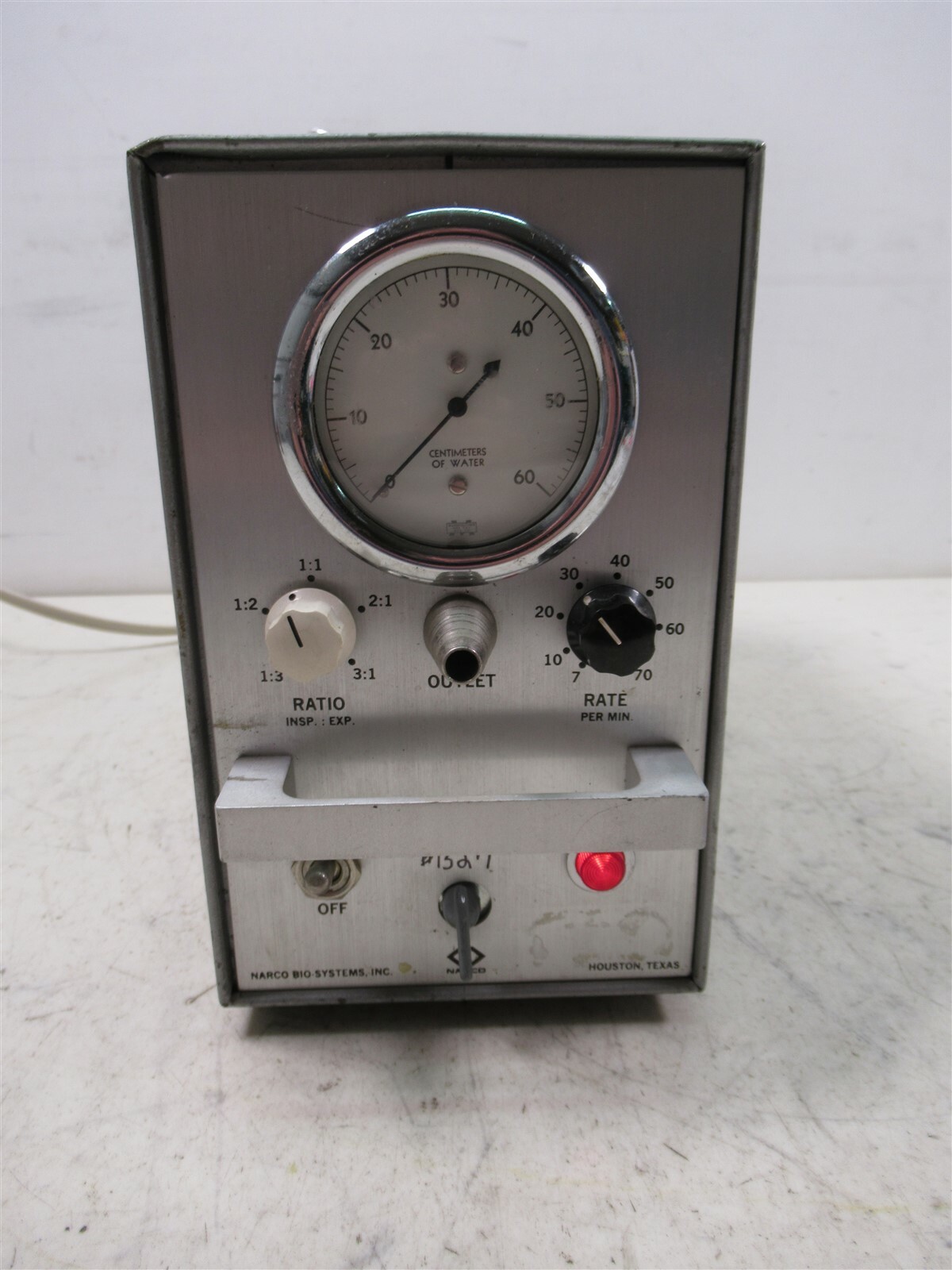 Narco Bio-Systems Respirator V100KG Analog Laboratory Pump Narco Bio-Systems Respirator V100KG Analog Laboratory Pump