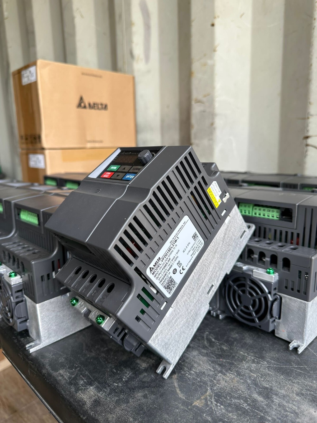 DELTA VFD 2HP Model: VFD015EL21W1 DELTA VFD 2HP Model: VFD015EL21W1