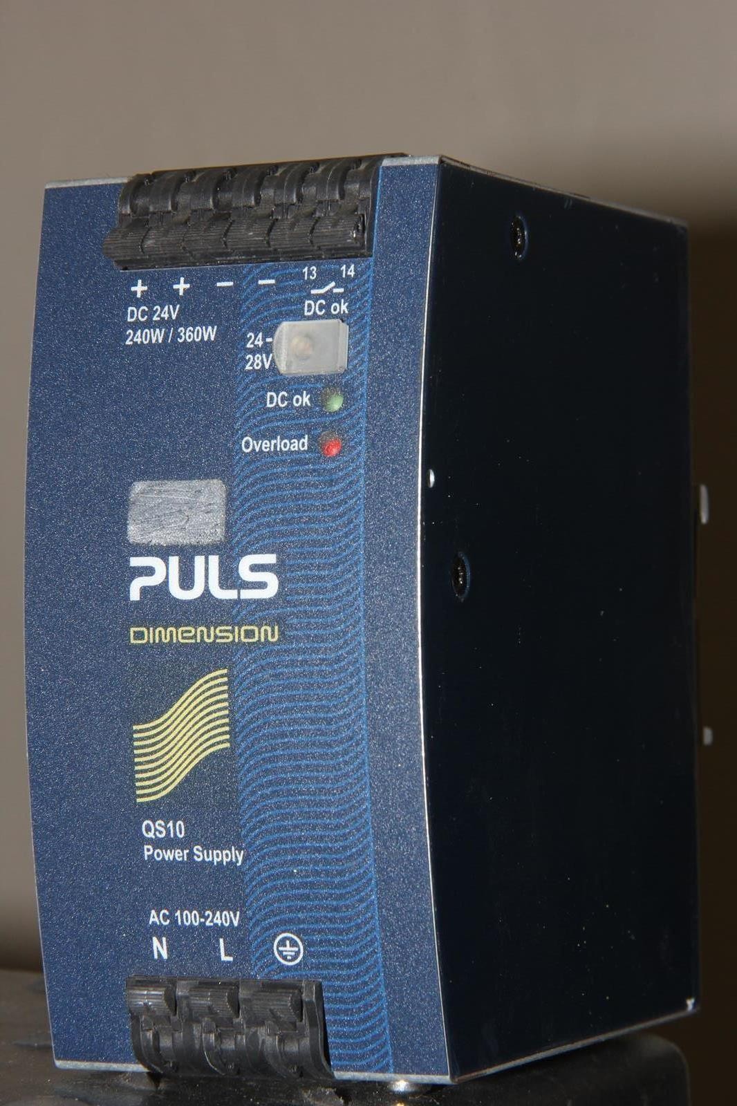 PULS QS10.241 240W 10A Single Phase DIN Rail Power Supply 24-28VDC PULS QS10.241 240W 10A Single Phase DIN Rail Power Supply 24-28VDC
