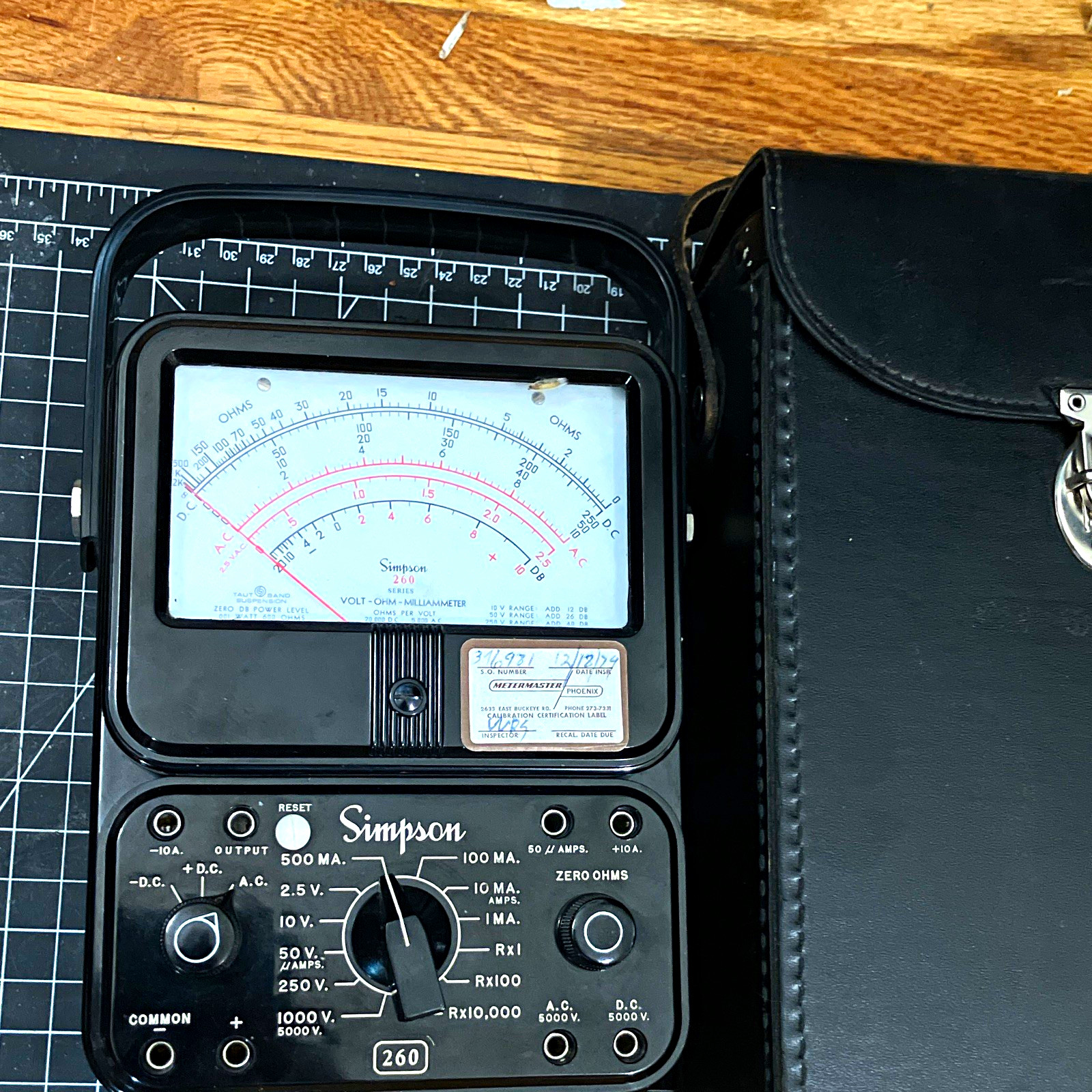 Simpson 260 Series Analog Multimeter V/Ohm/mA DC/AC/R Vintage w/ Case