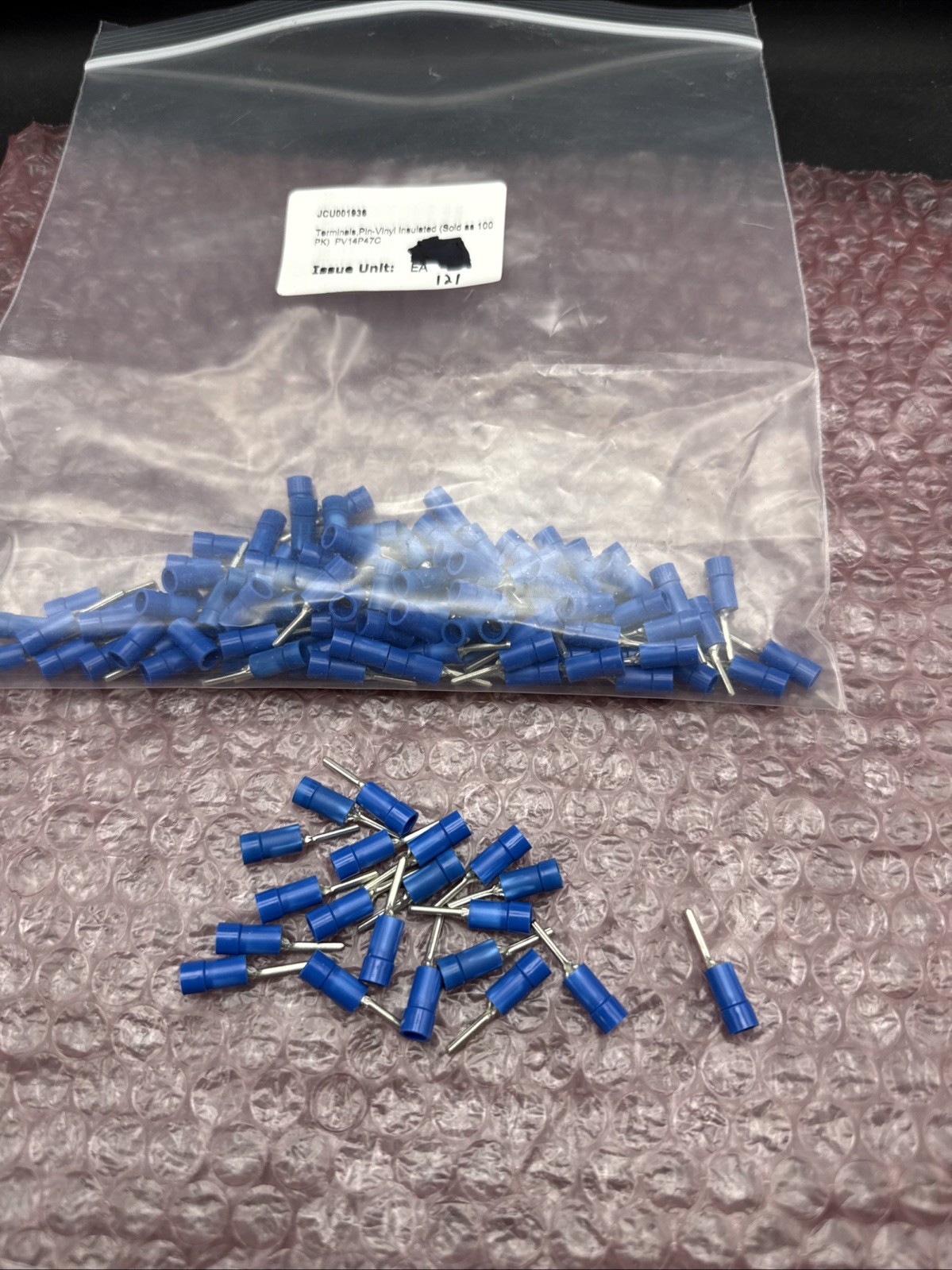 Panduit PV14-P47-C Terminal Pin Vinyl Insulated 14-16 AWG - Bulk Pack of 121 NOB