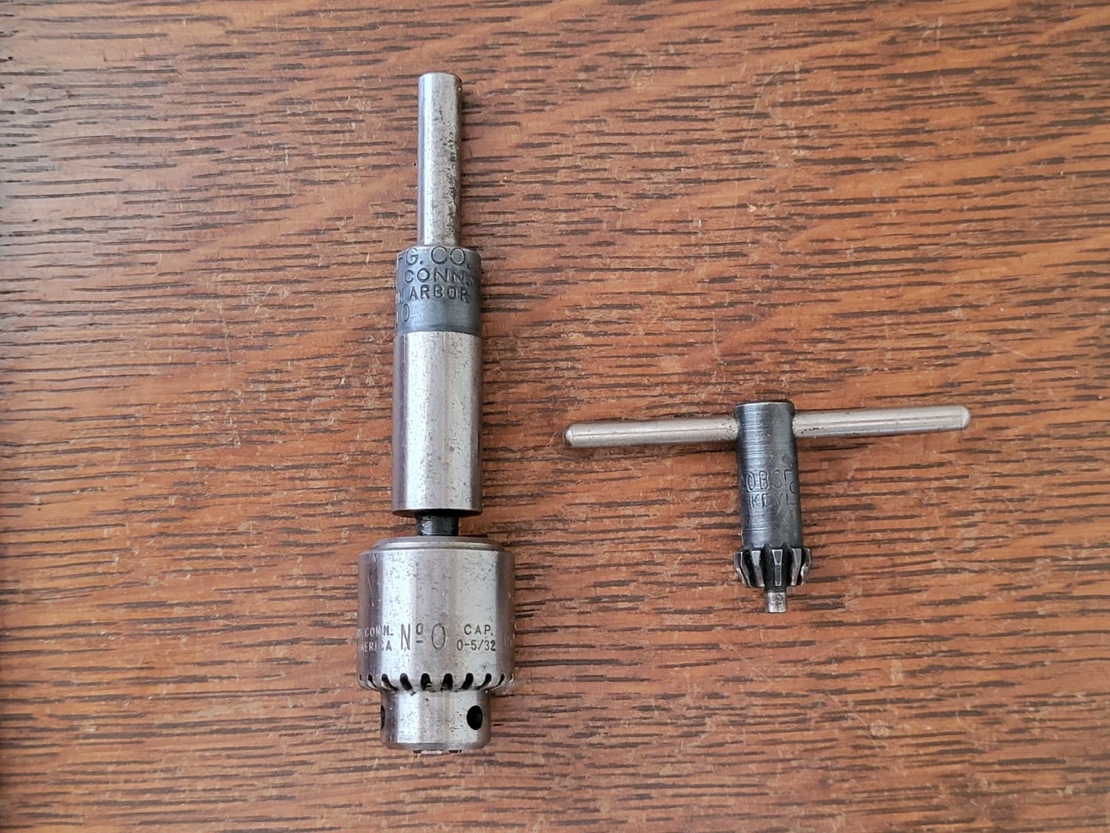 Jacobs Chuck No. 0 0-5/32 w/Jacobs Mfg. Co. Straight Shank Arbor A4000 & Key USA